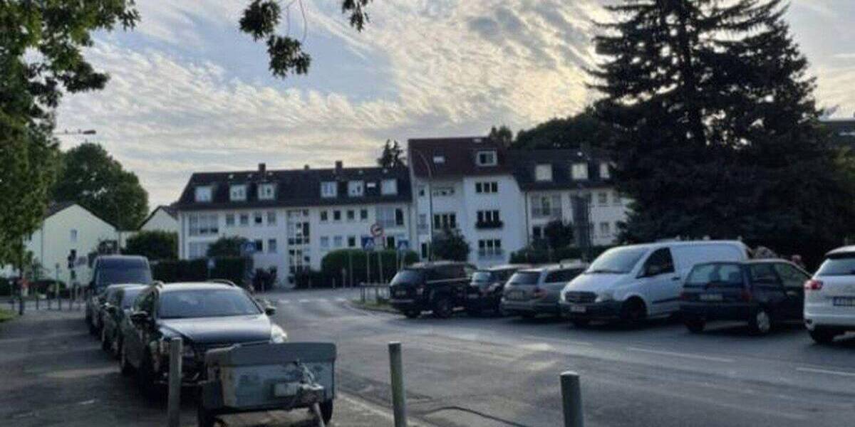 Etagenwohnung Frankfurt Ginnheim - 2 Zimmer, 57 m&sup2;, 1.100&euro; | Angebot:26820153