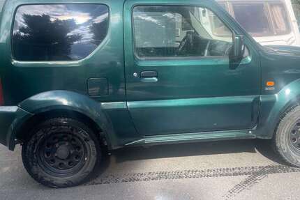 Suzuki Jimny 180.000 km 3.900 &euro; Frankfurt am Main 60486