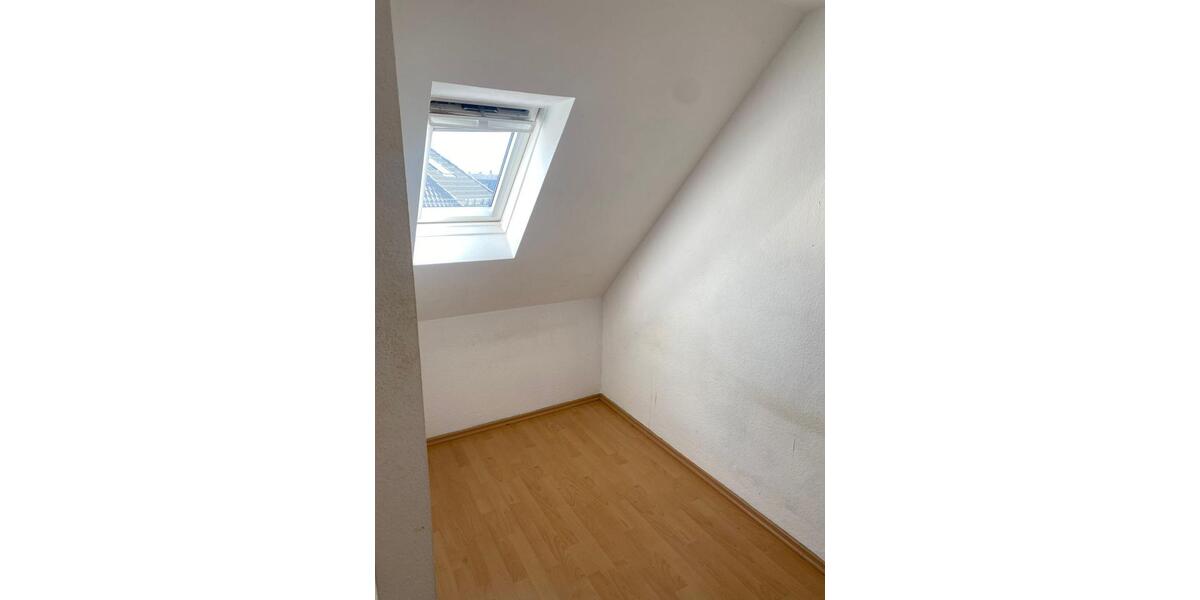 Dachgeschoßwohnung Frankfurt am Main Nordend Ost - 1 Zimmer, 6 m&sup2;, 350&euro; | Angebot:25383566