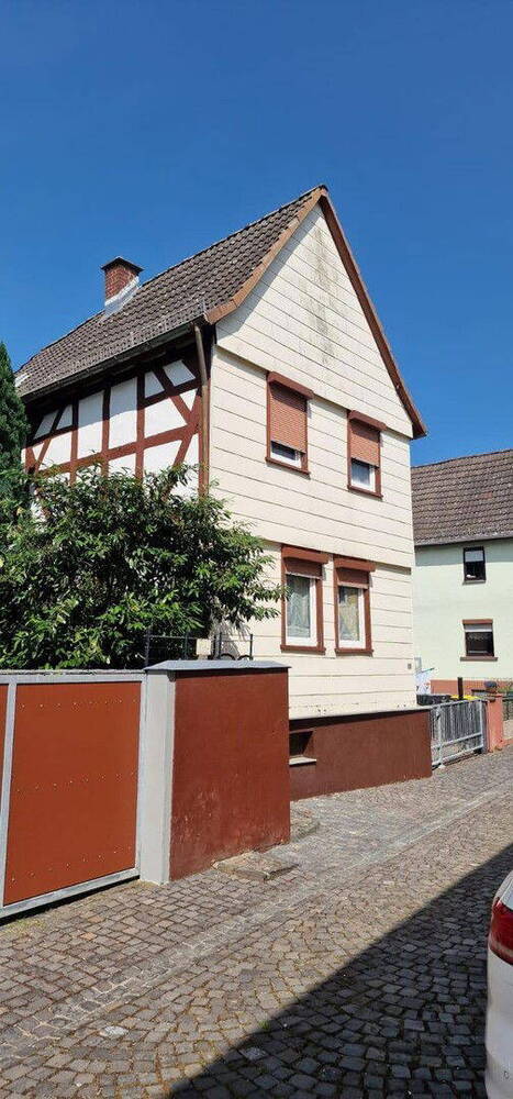 Hofreite in Rosbach vor der Höhe, Stadtkern, Ein-Zweifamilienhaus