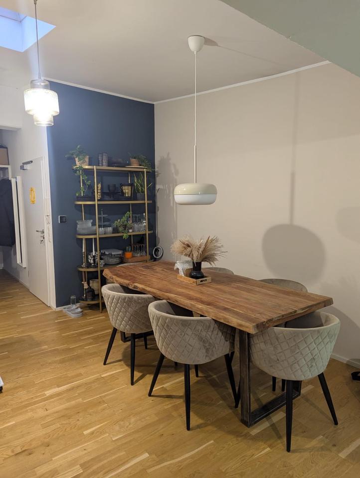 Frankfurt am Main Niederrad 2 Zimmer Wohnung teilmöbliert 78qm2