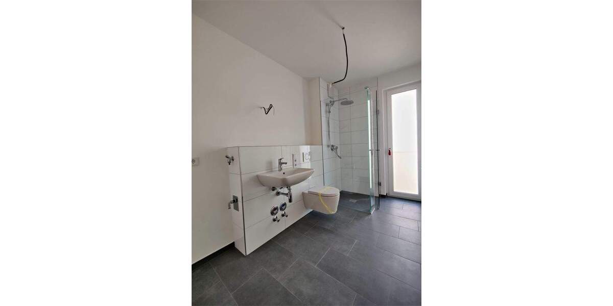 Etagenwohnung Bad Vilbel Kernstadt - 2 Zimmer, 61 m&sup2;, 1.200&euro; | Angebot:25684582