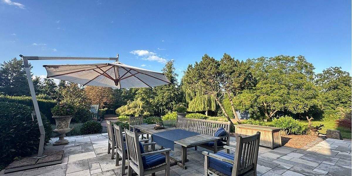 Einfamilienhaus Bruchköbel Oberissigheim - 8 Zimmer, 329 m&sup2;, 1.595.000&euro; | Angebot:25356349