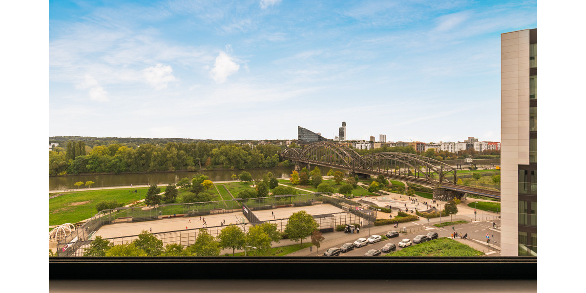 Etagenwohnung Frankfurt am Main Ostend - 2 Zimmer, 69 m&sup2;, 2.650&euro; | Angebot:25051231