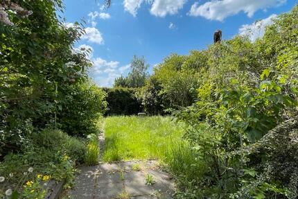 Wohnhaus mit Garten, Terrasse und Geschäftseinheit 5 zimmer