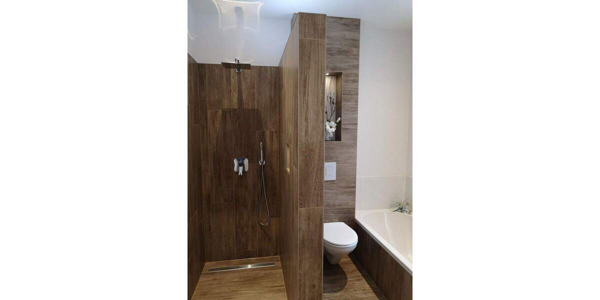 Doppelhaushälfte Langenselbold - 6 Zimmer, 140 m&sup2;, 2.100&euro; | Angebot:25777533