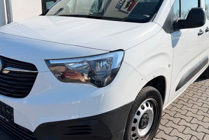 Opel Combo 90.000 km 8.990 &euro; Rüsselsheim 65428