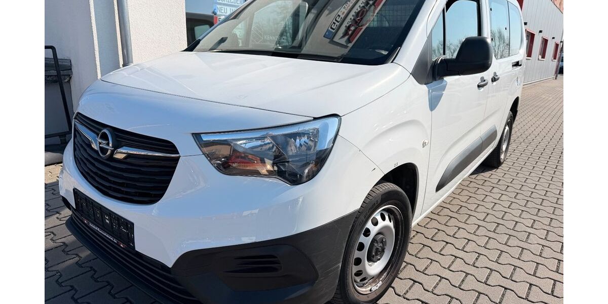 Opel Combo 90.000 km 8.990 &euro; Rüsselsheim 65428