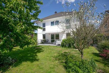 Haus Egelsbach - 6 Zimmer, 216 m&sup2;, 1.099.000&euro; | Angebot:26402949