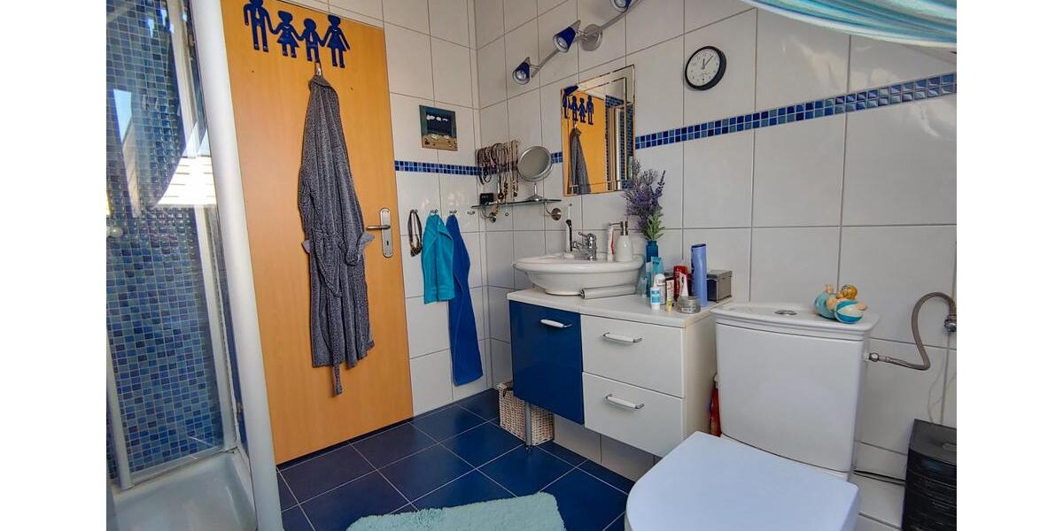 Einfamilienhaus Bischofsheim - 8 Zimmer, 197 m&sup2;, 779.000&euro; | Angebot:26926496
