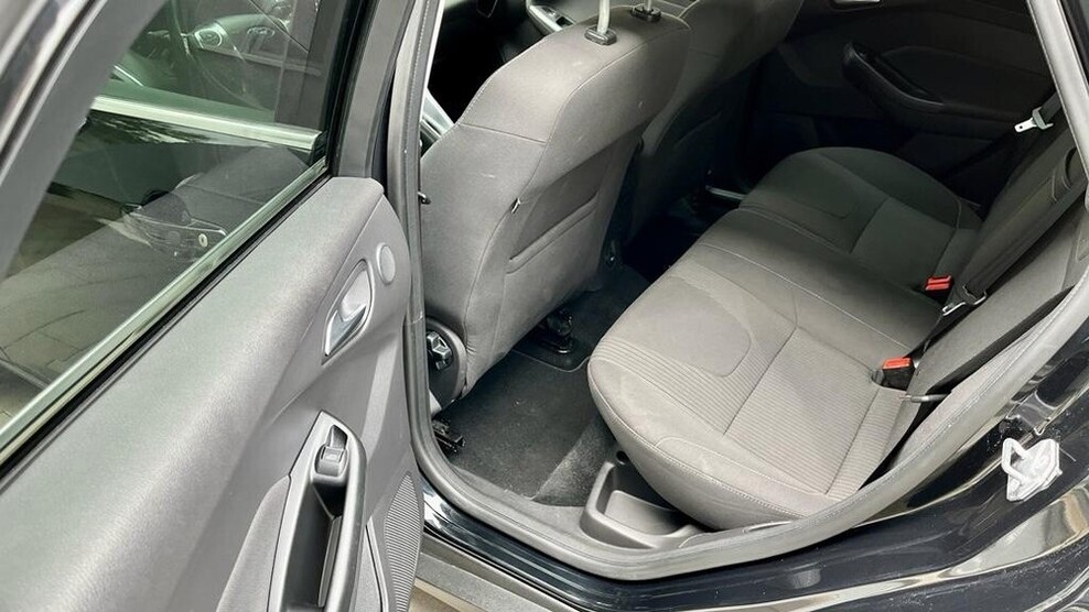 Ford Focus 138.840 km 7.900 € Niedernhausen 65527