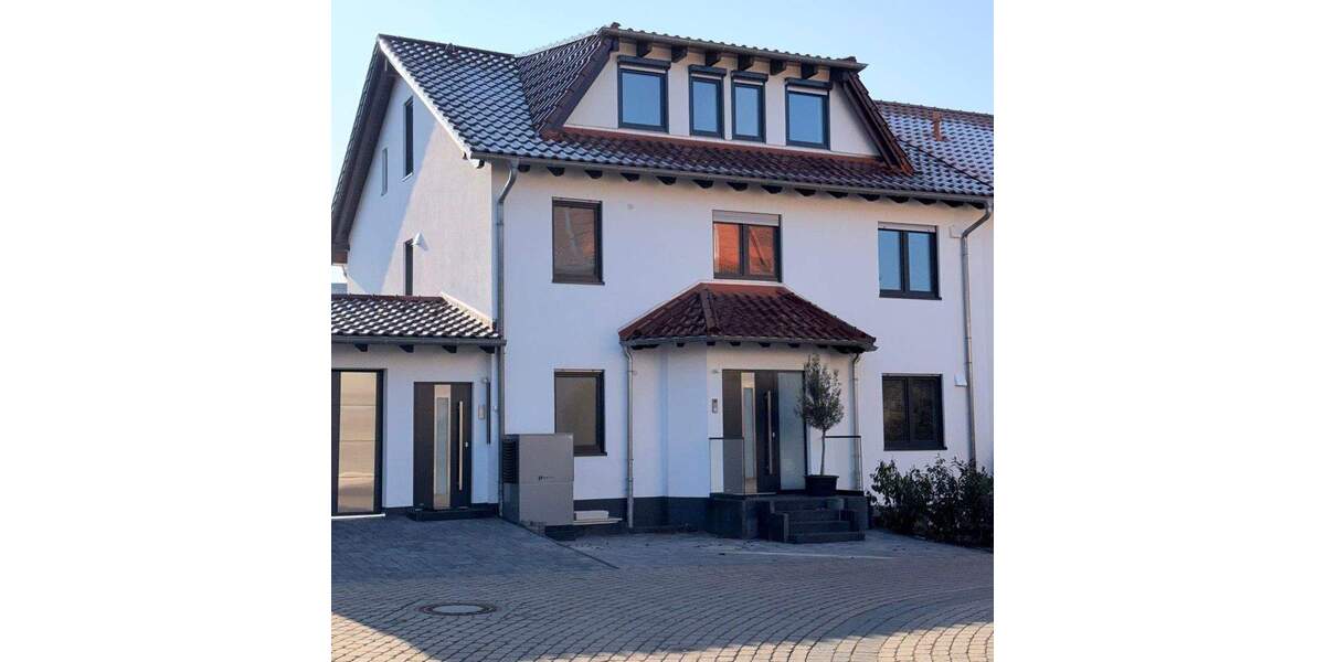 Einfamilienhaus Karben Burg-Gräfenrode - 1 Zimmer, 305 m&sup2;, 1.100.000&euro; | Angebot:25805648