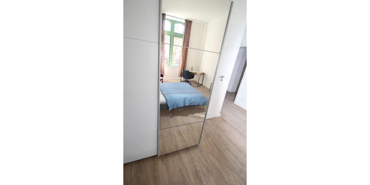 Möbliertes WG-Apartment mit eigenem Bad !!! Wohnen mitten im Leben, fußläufig zum Main 1 zimmer