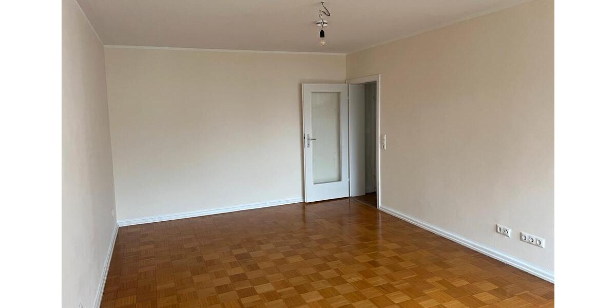 Top gelegene Wohnung in Bad Soden mit 2ZKB und TG Stellpatz 2 zimmer