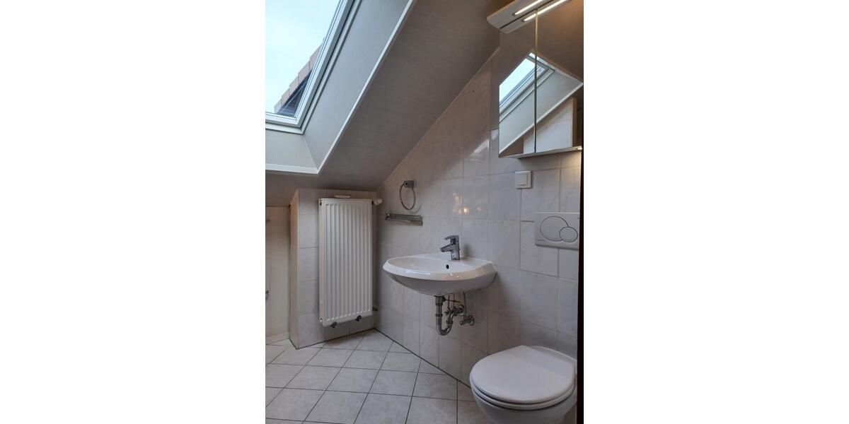 Dachgeschoßwohnung Kelkheim (Taunus) - 1 Zimmer, 71 m&sup2;, 900&euro; | Angebot:25701474