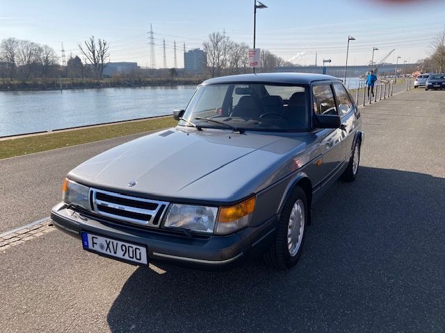 Saab 900 175.000 km 10.880 &euro; Frankfurt 60487