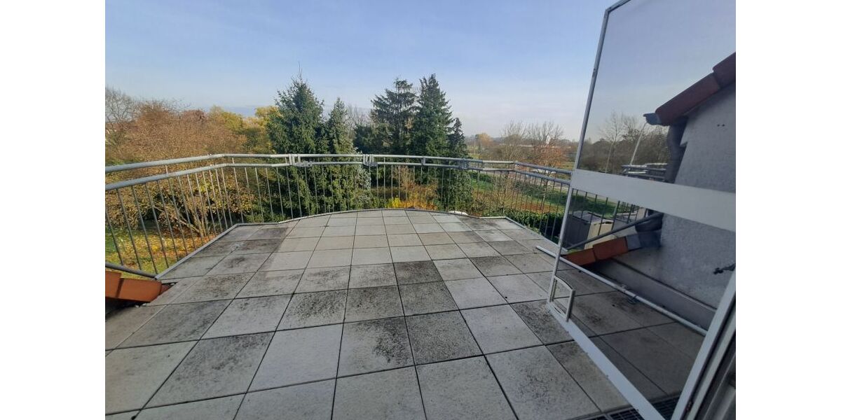 Provisionsfrei* Freie 3-Zimmer-Maisonette-Wohnung in Nauheim mit großem Balkon und Stellplatz!Sowohl zum sofortigen Bezug als auch zur Kapitalanlage geeignet! - Maisonettenwohnung Nauheim | Angebot:25398984