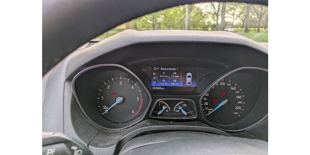 Ford Focus 334.500 km 3.800 &euro; Offenbach 63075