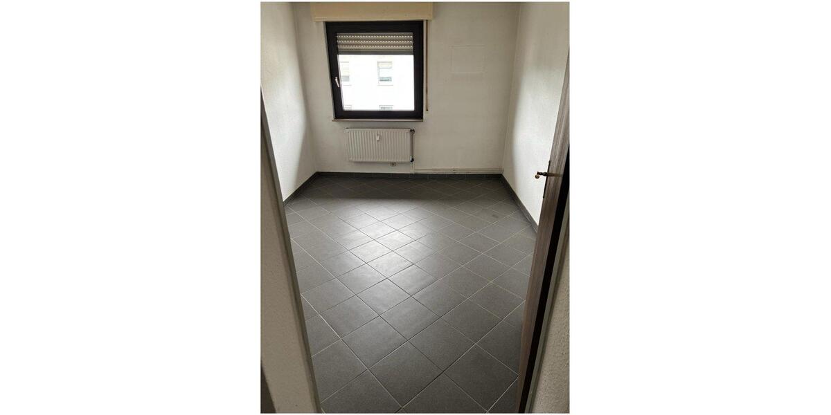Etagenwohnung Hanau Großauheim - 3 Zimmer, 63 m&sup2;, 605&euro; | Angebot:26585867