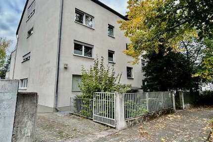 Haus zum Kaufen in Frankfurt 3.150.000 € 868 m² 22 zimmer