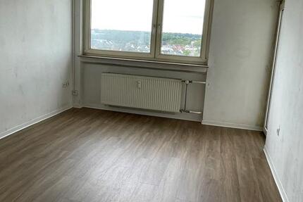 Gut geschnittene 2-Zimmerwohnung mit Balkon zimmer