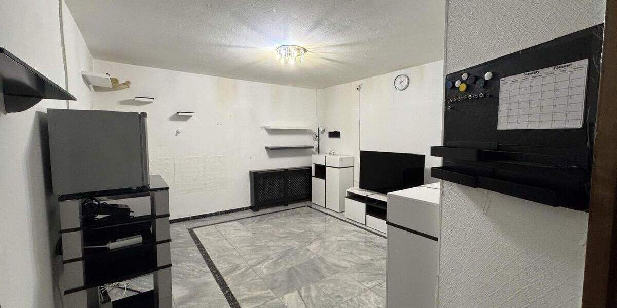 Möblierte 3-Zimmer-Wohnung (90 m²) mit Balkon, Klima & EBK - Nähe EZB 3 zimmer