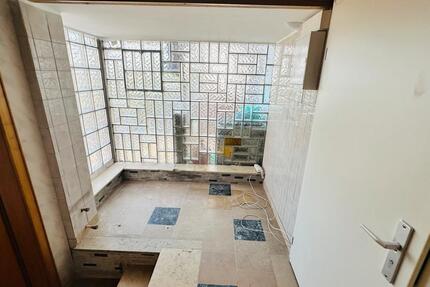 3 Zimmer Wohnung mit Küche, Bad, WC und Flur ca. 65qm 3 zimmer