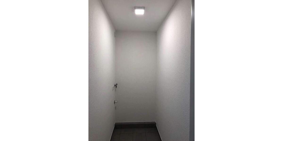 Modernes Eckhaus mit Garten + Keller + SüdWest Lage + 4 SZ + 2 Tageslicht-Bäder 5 zimmer