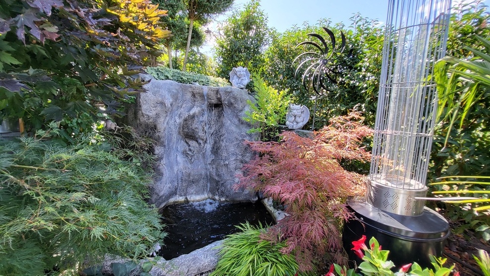 moderne DHH mit ELW im 