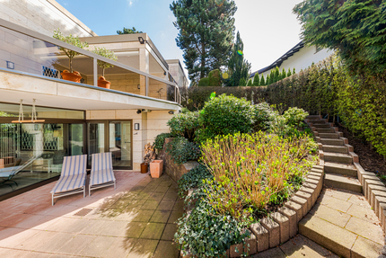 LUXURIÖSES ANWESEN MIT INDOOR-POOL IN TOPLAGE VOM KÖNIGSTEINER JOHANNISWALD - Haus Königstein | Angebot:26441626