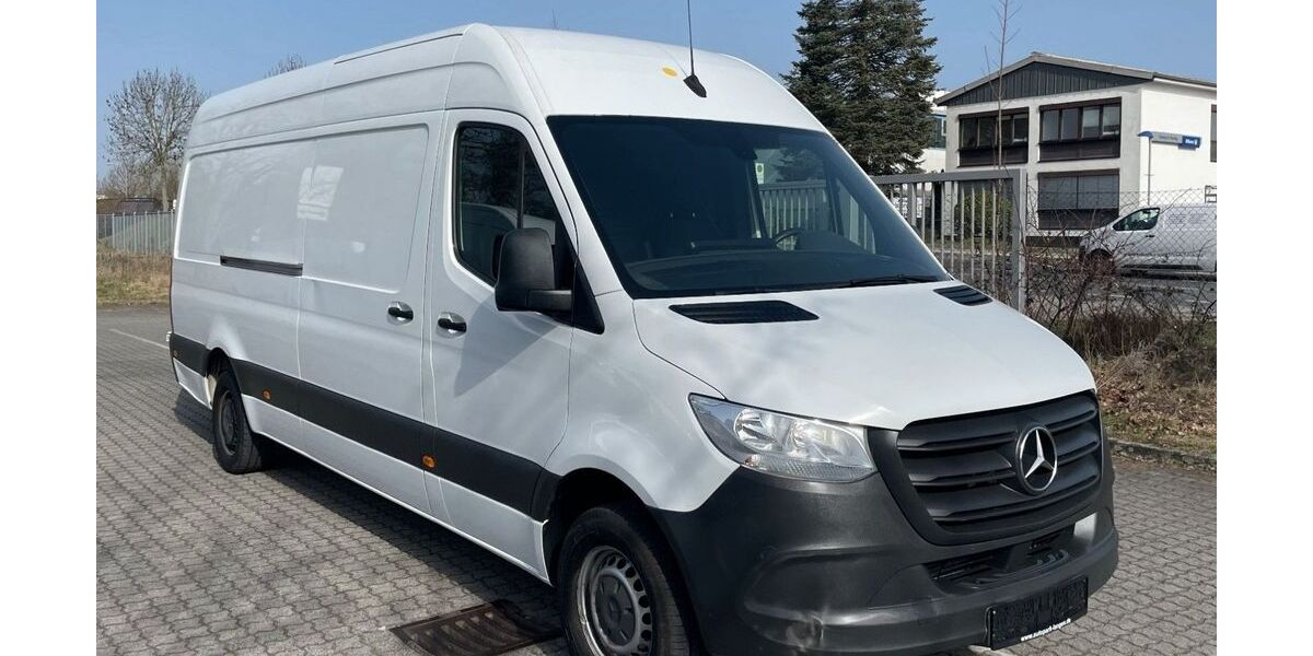 Mercedes-Benz Sprinter 127.000 km 16.980 &euro; Langen 63225