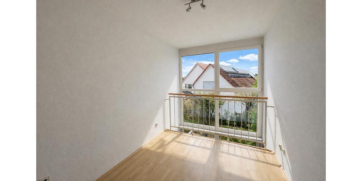 Reihenhaus Bad Vilbel - 5 Zimmer, 177 m&sup2;, 2.800&euro; | Angebot:25862446