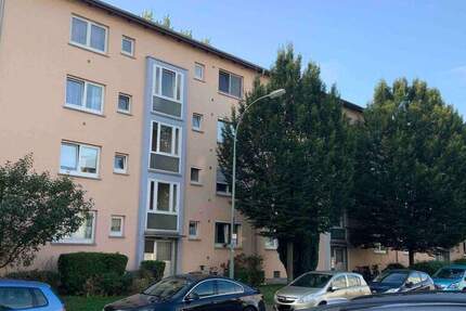 2-ZKB-Wohnung in Frankfurt-Hausen sucht neue Bewohner! 2 zimmer