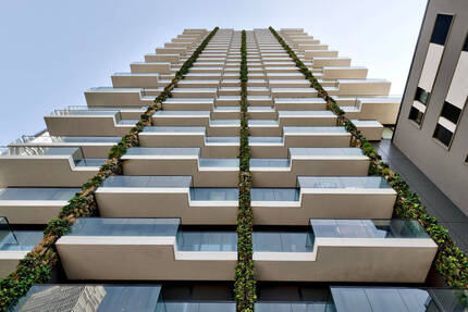 Skylineblick inklusive: 2-Zimmer-Wohnung mit Gym, Dachterrasse & Concierge-Service 2 zimmer