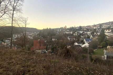 Baugrundstück in Eppstein-Vockenhausen: Baugenehmigung für Zweifamilienhaus vorhanden. zimmer