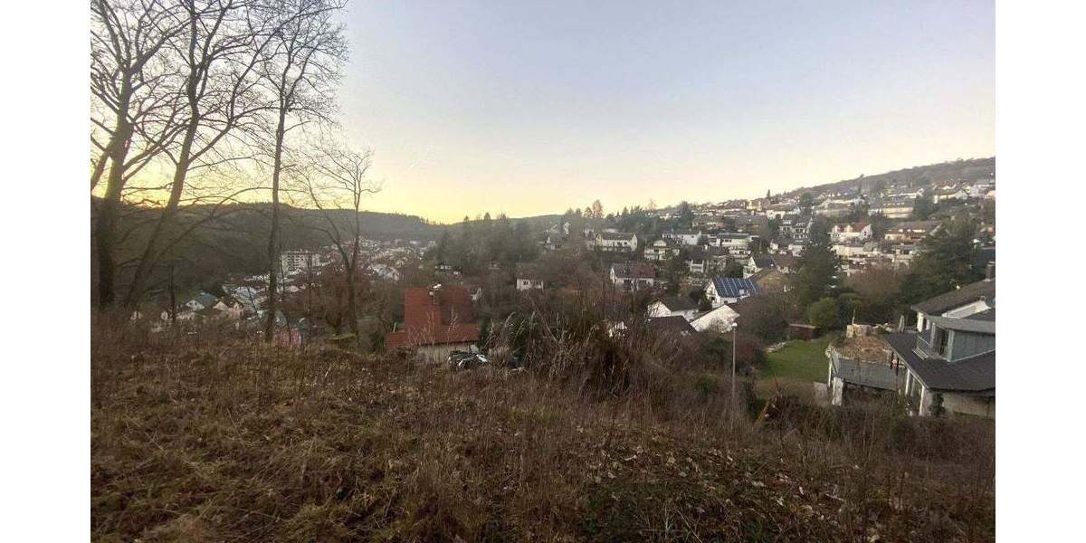 Baugrundstück in Eppstein-Vockenhausen: Baugenehmigung für Zweifamilienhaus vorhanden. zimmer