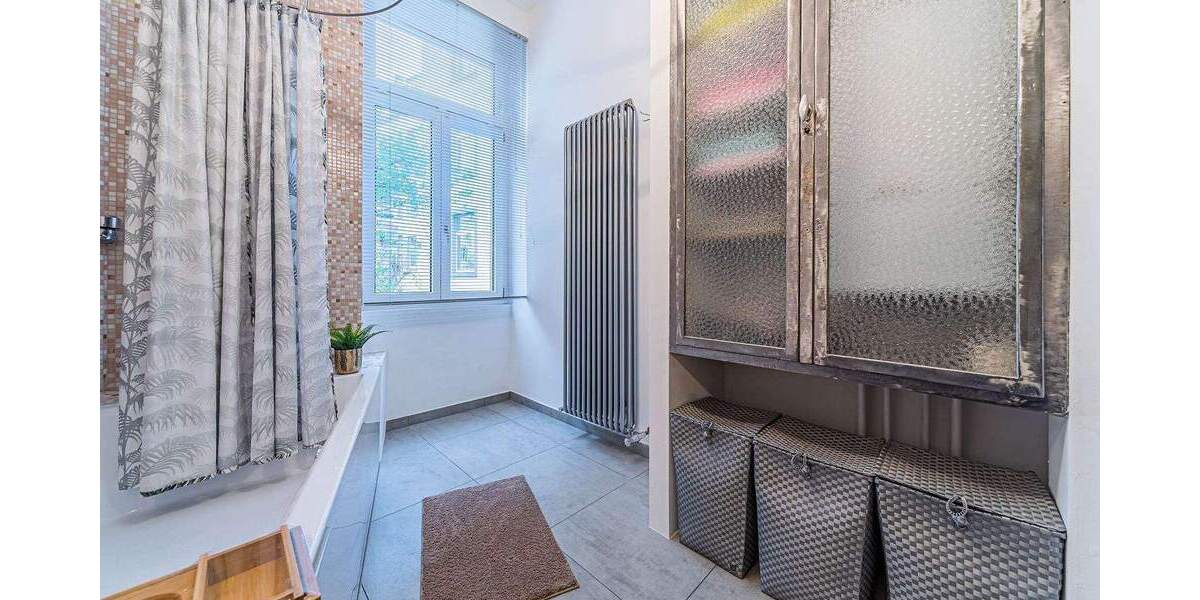 Etagenwohnung Frankfurt am Main Nordend-Ost - 3 Zimmer, 90 m&sup2;, 2.350&euro; | Angebot:25661850