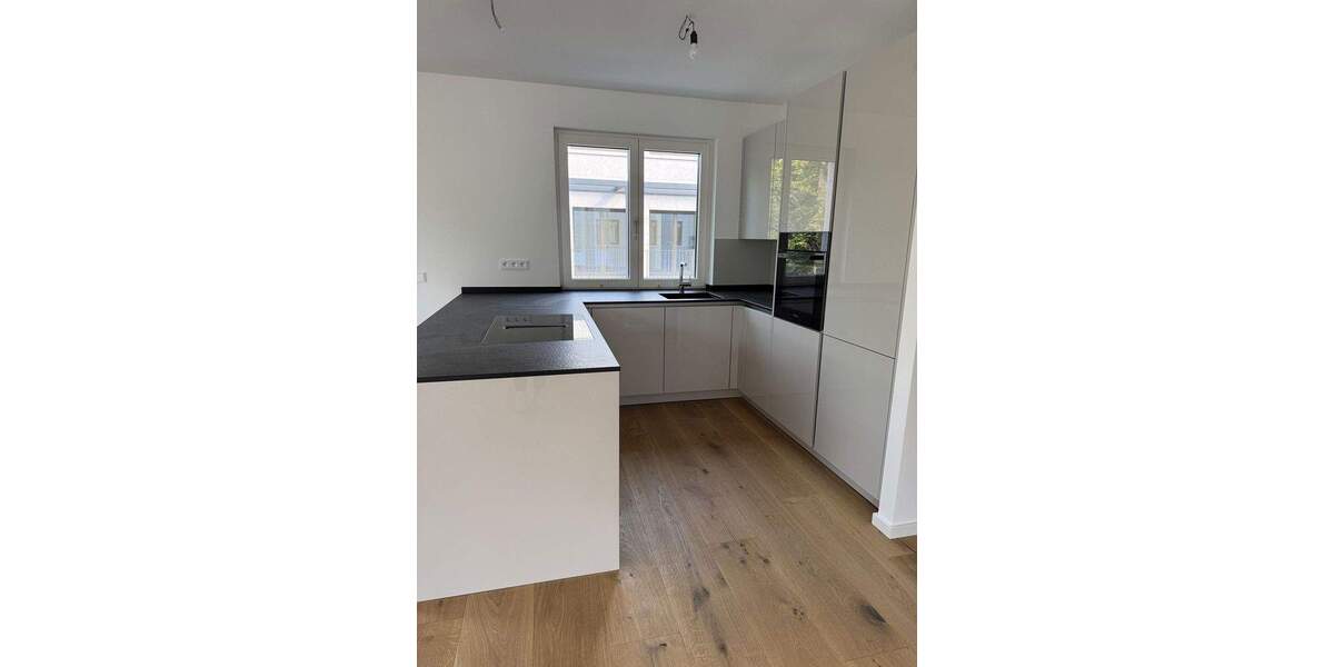 Etagenwohnung Dreieich Buchschlag - 3 Zimmer, 115 m&sup2;, 2.300&euro; | Angebot:25649786