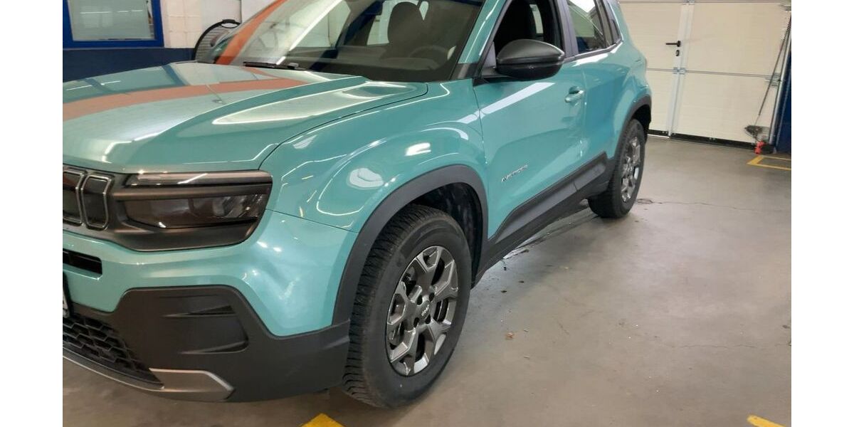 Jeep Avenger 8.875 km 17.690 &euro; Frankfurt am Main 60388