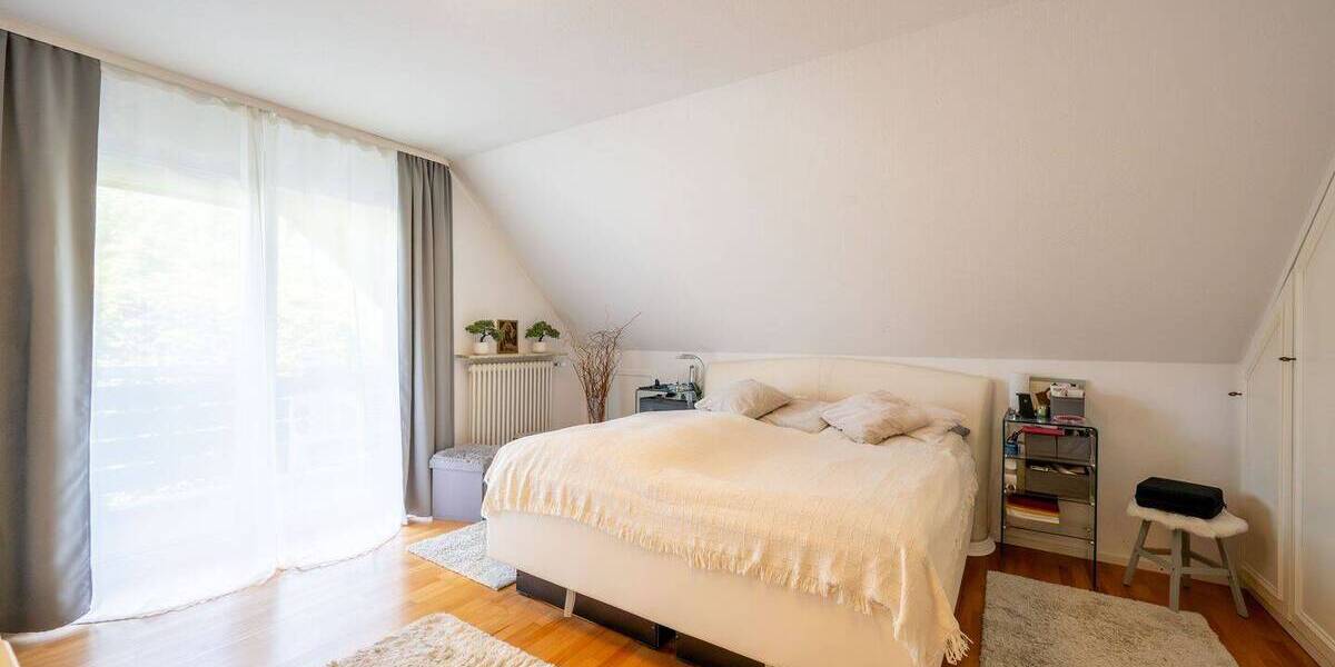 Einfamilienhaus Frankfurt am Main Nieder-Eschbach - 8 Zimmer, 291 m&sup2;, 1.285.000&euro; | Angebot:26685208
