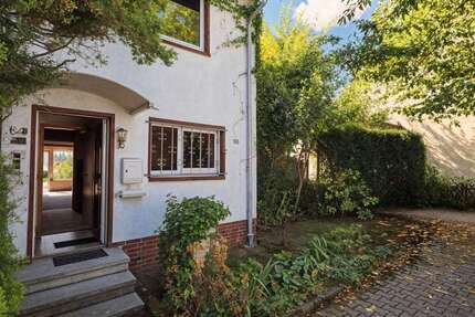 Haus zum Kaufen in Frankfurt am Main 447.000 € 98.68 m² 4 zimmer