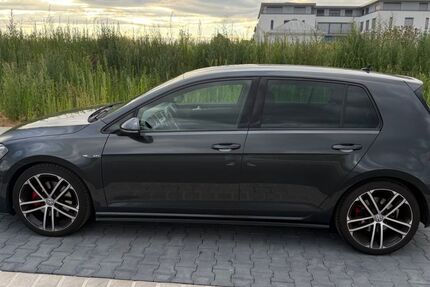 VW Golf 148.000 km 14.700 &euro; Obertshausen 63179