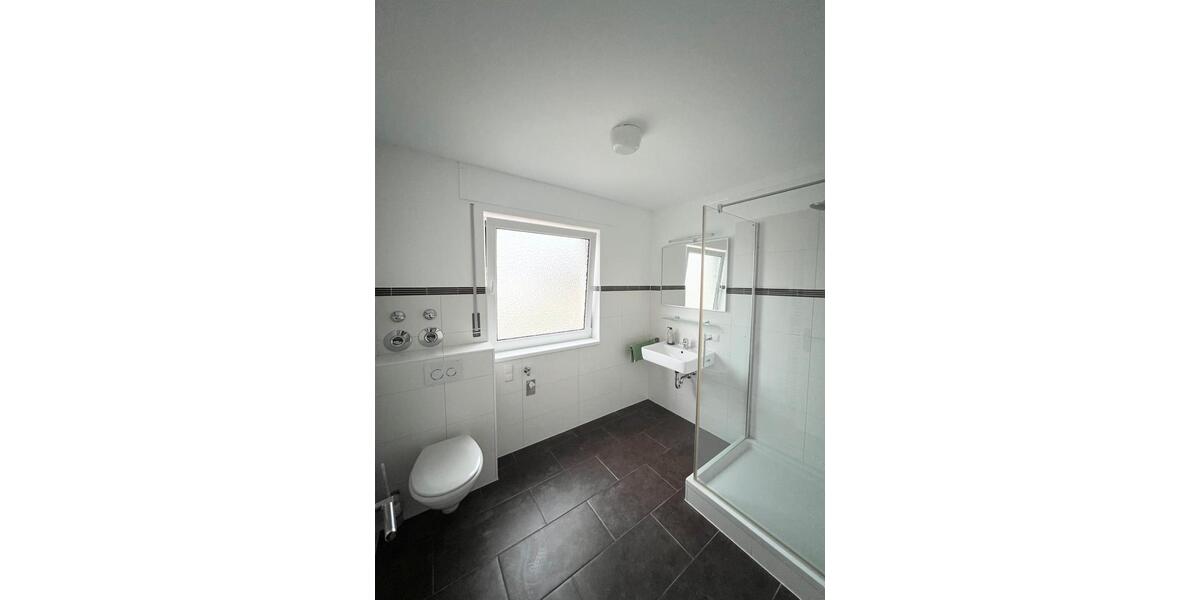 Etagenwohnung Frankfurt am Main Nord-Ost - 3 Zimmer, 75 m&sup2;, 1.500&euro; | Angebot:26251563