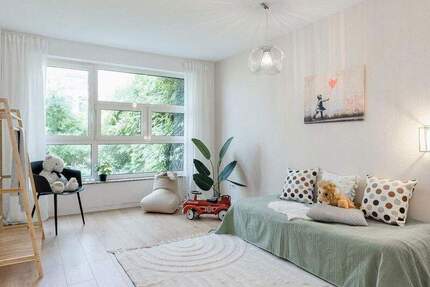 Hochwertige 4-Zimmer-Wohnung mit Wellness-Sauna und großzügiger Dachterrasse 4 zimmer