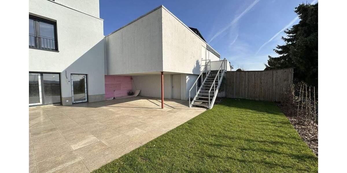 Etagenwohnung Karben Klein-Karben - 3 Zimmer, 170 m&sup2;, 2.050&euro; | Angebot:25665203