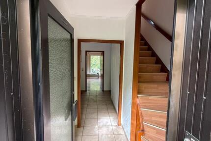 Wohnung Karben - 7 Zimmer, 180 m&sup2;, 450&euro; | Angebot:26447838