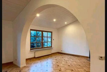 Büro 140m² Enkheim U-Bahn Kamin renov. zimmer