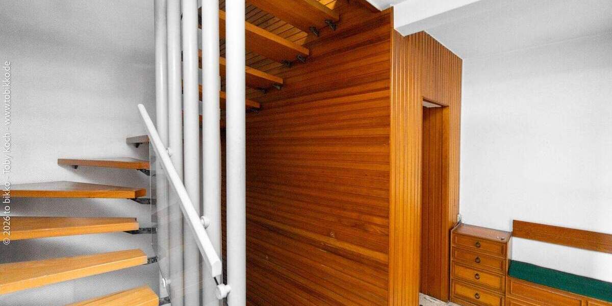 Einfamilienhaus mit Garten, Pool und Garage in begehrter Lage von Neu-Isenburg 5 zimmer