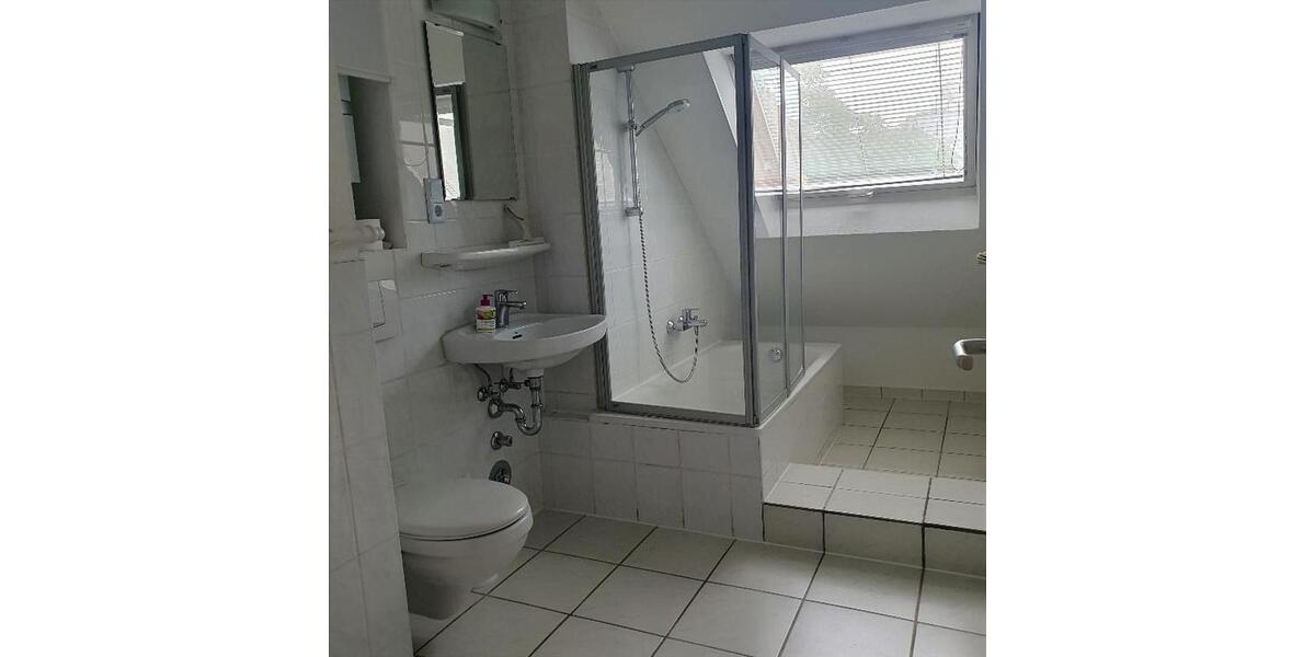 Frisch renovierte Maisonette-Wohnung in der Nähe vom Main und Baseler Platz 3 zimmer