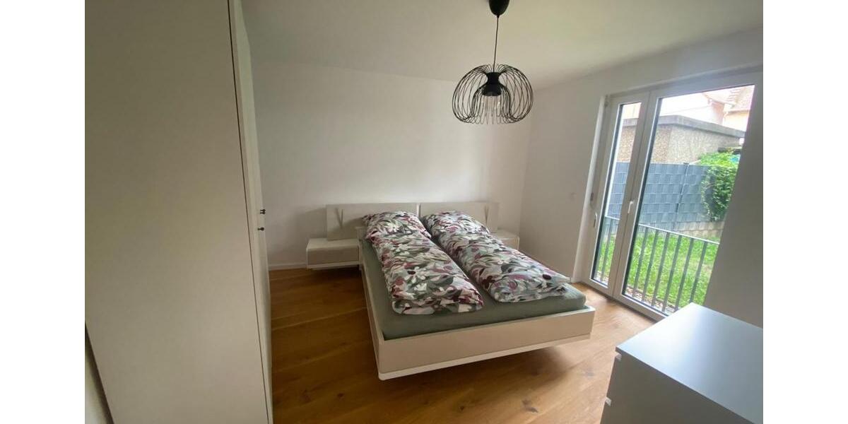 Terrassenwohnung Frankfurt am Main Unterliederbach - 2 Zimmer, 67 m&sup2;, 1.250&euro; | Angebot:26295556